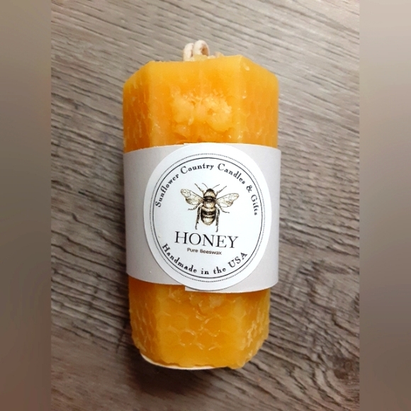 Hand-poured Honeycomb Beeswax Pillar - Picture 3 of 10